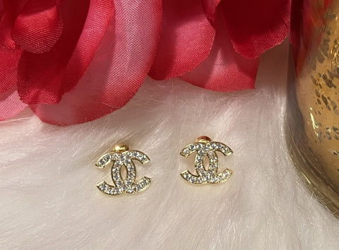 Akielia Gold Earrings